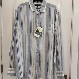 Men’s linen beach long sleeve dress up top.